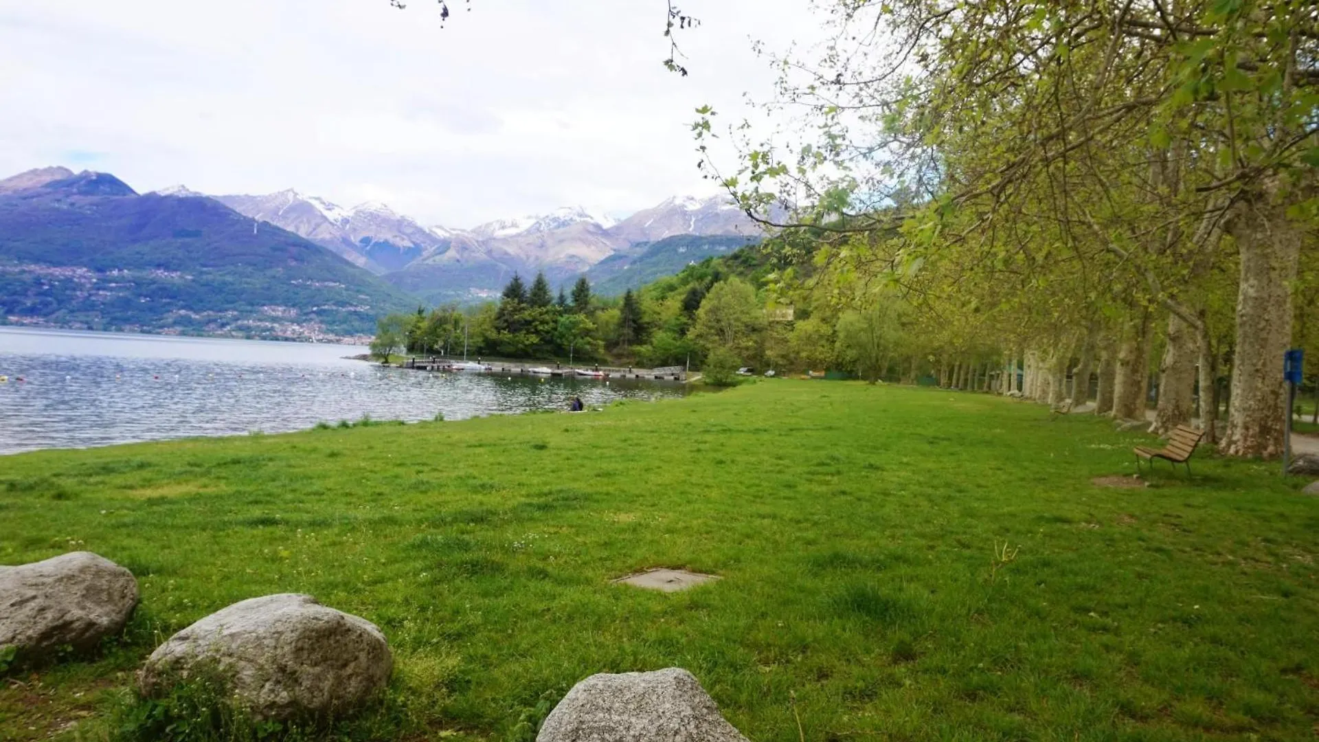 Lostelada Sul Lago Di Como Colico 0*,  Itálie
